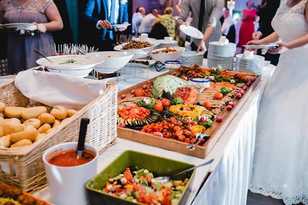 Questions One Should Ask While Choosing Wedding Reception Caterers
