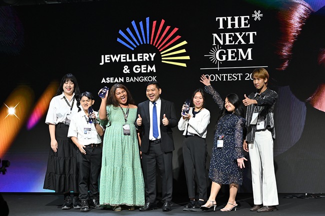 The Next Gem Professional Networking Events Intricate traditional Thai goldsmith work from the 'The Secret of Thai Legacy' competition, showcasing premium craftsmanship at JGAB 2026.